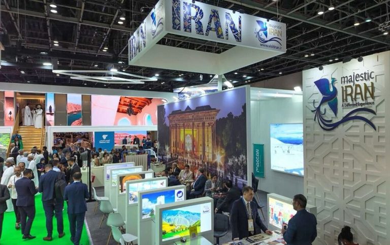 غرفه ایران در بازار سفر عربی افتتاح شد