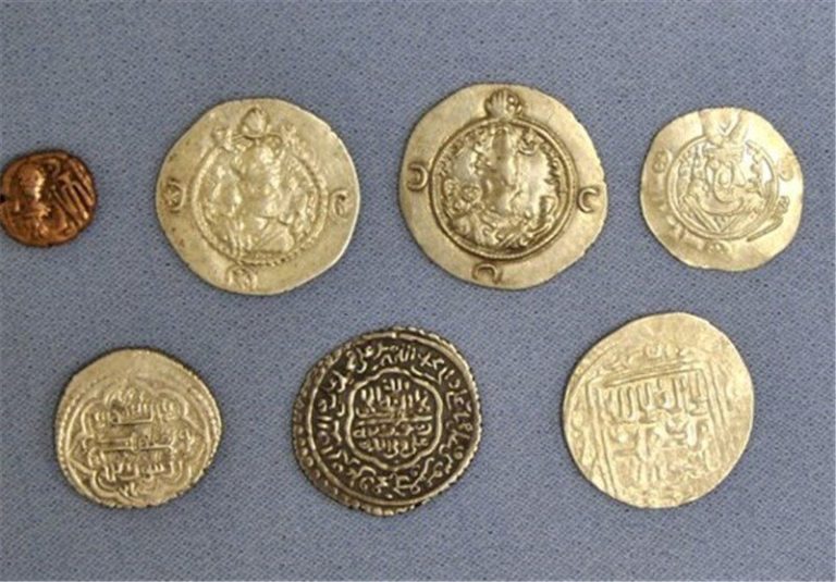 کشف سکه‌های تاریخی توسط پلیس