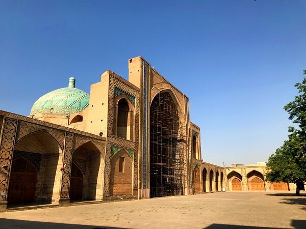 پس از ۱۵ سال بالاخره داربست‌های این مسجد جمع‌آوری شد