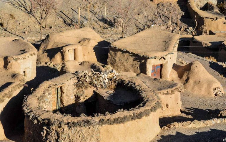 روستای عجیبی که اهالی آن قد کوتاهی دارند/ عکس