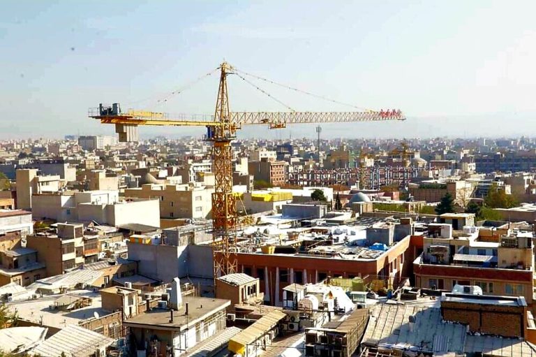 در حیاط شاهیِ تهران چه خبر است؟